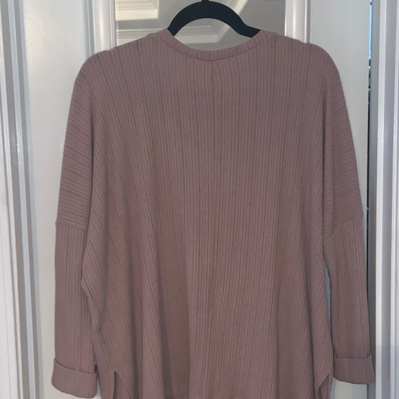 CJLA Evelyn Pullover - Picture 8 of 11